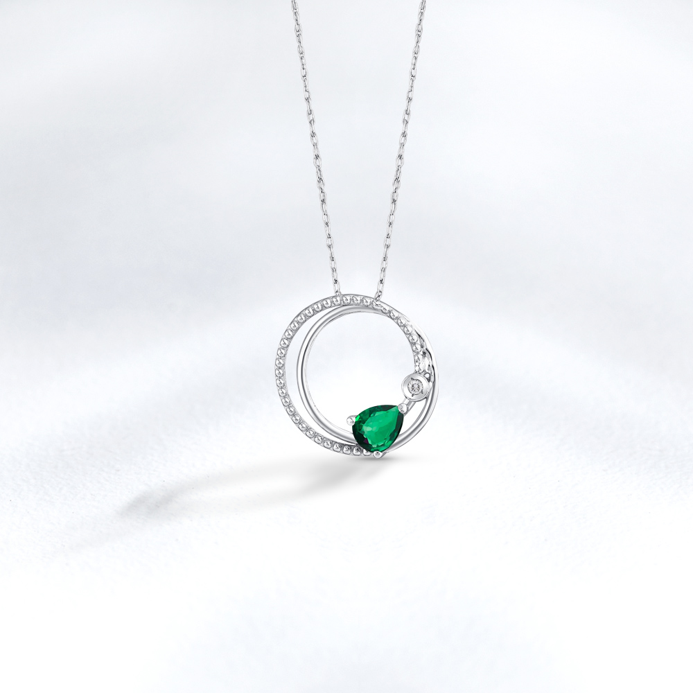 Emerald Diamond Necklace