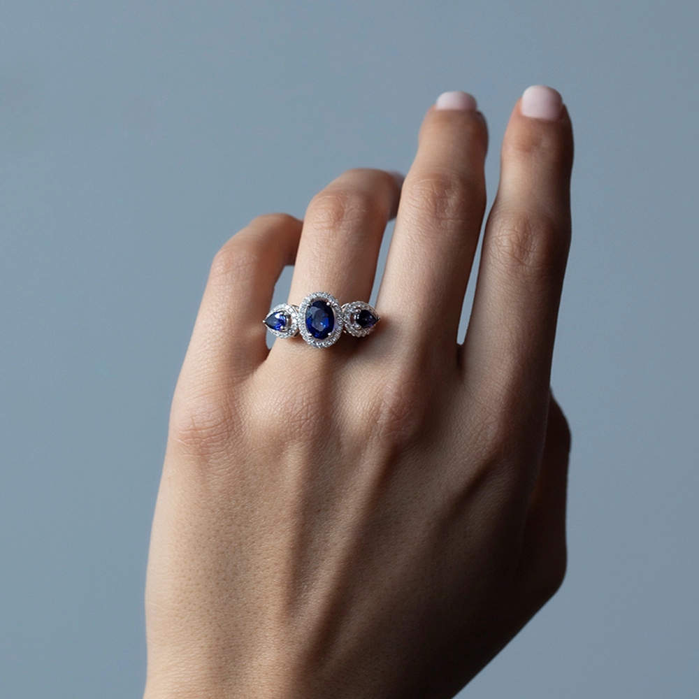 Sapphire Diamond Ring 